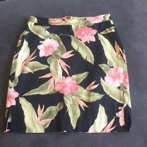 Tommy Bahama Skirt Size 6